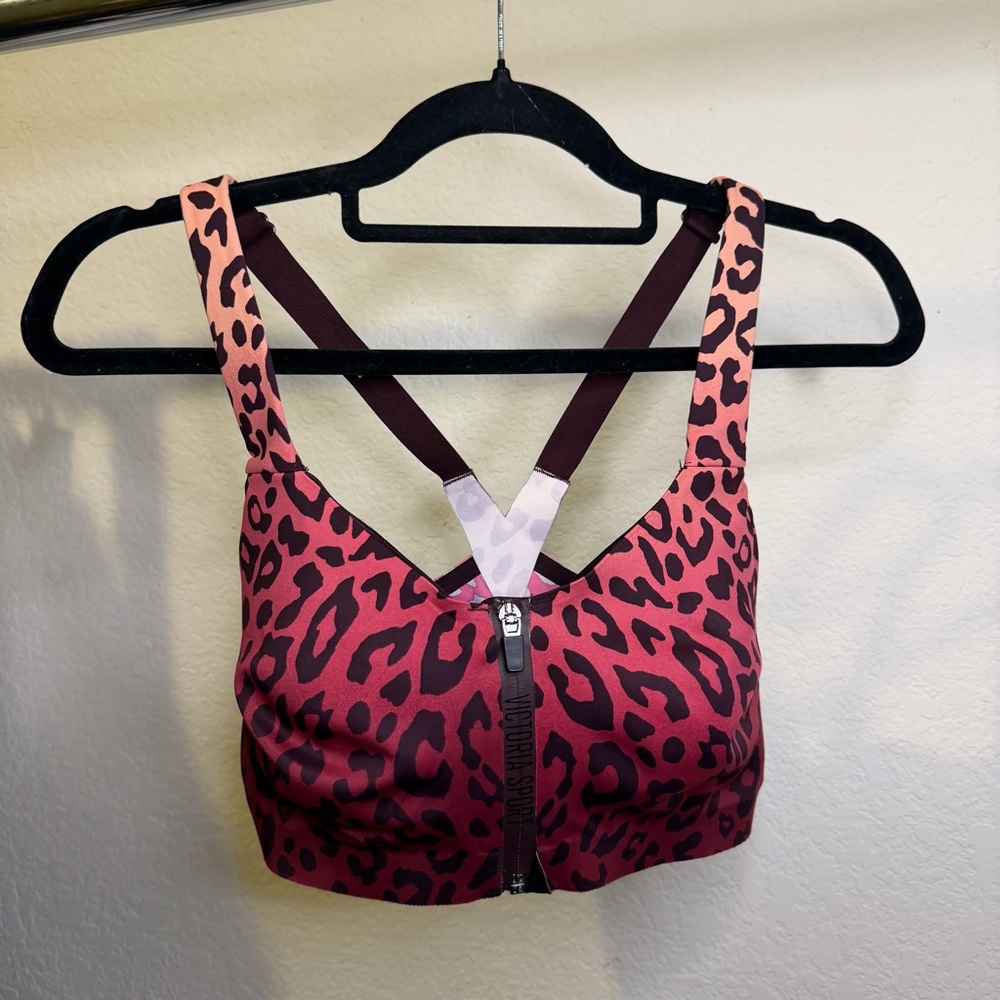 Victoria's Secret Pink Leopard Sports Bra